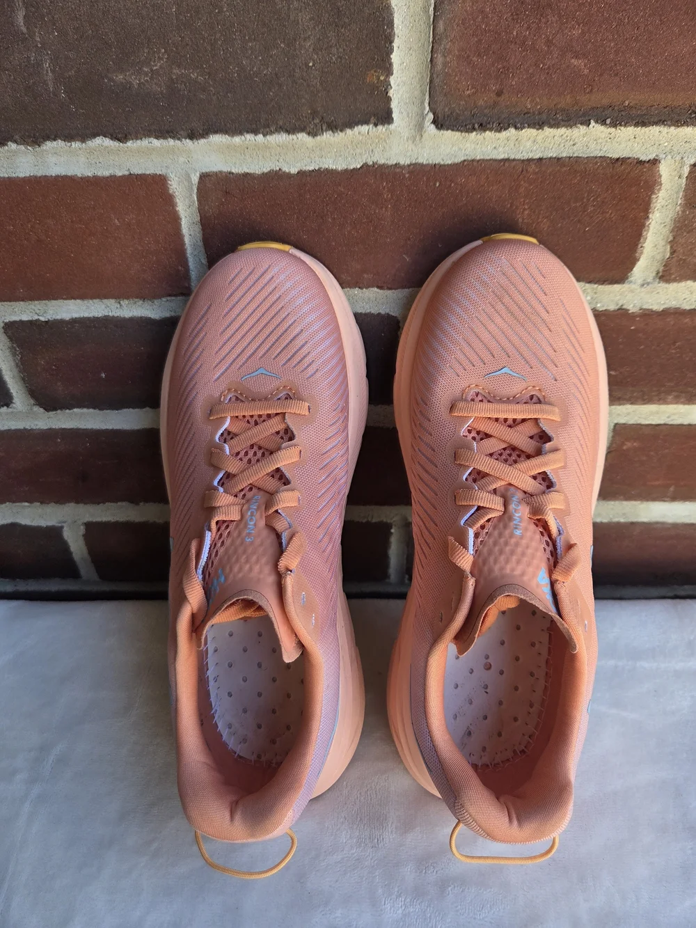 HOKA Rincon 3 Women’s 6 Shell Coral Peach Parfait Lightweight Running Shoes